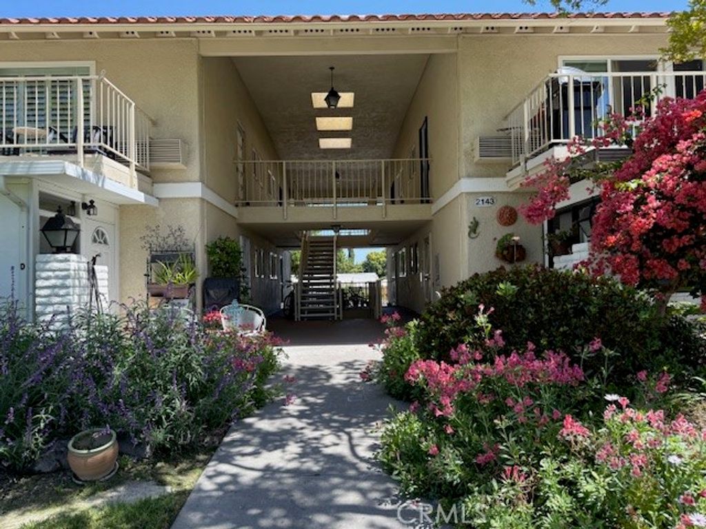 2143 Ronda Granada O, Laguna Woods, CA 92637