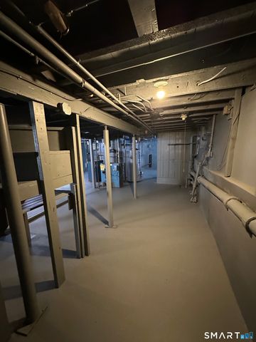 42 Spring Street, New London, CT 06320