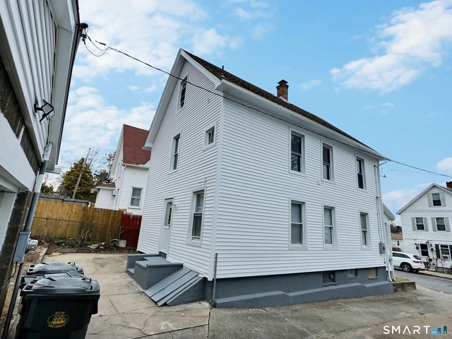 42 Spring Street, New London, CT 06320