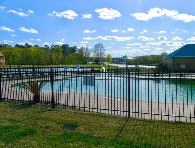 1 West Forest Dr, Huntsville, TX 77340