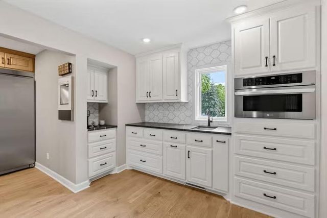 6141 Sherman Circle, Edina, MN 55436