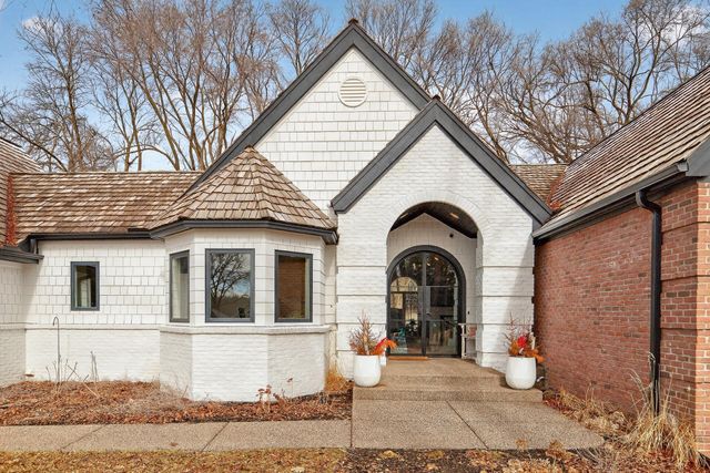 6141 Sherman Circle, Edina, MN 55436