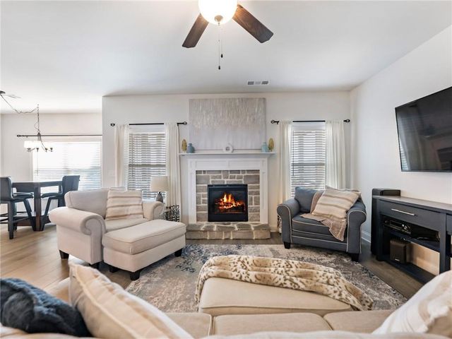 558 Calgary Downs Drive, Winder, GA 30680