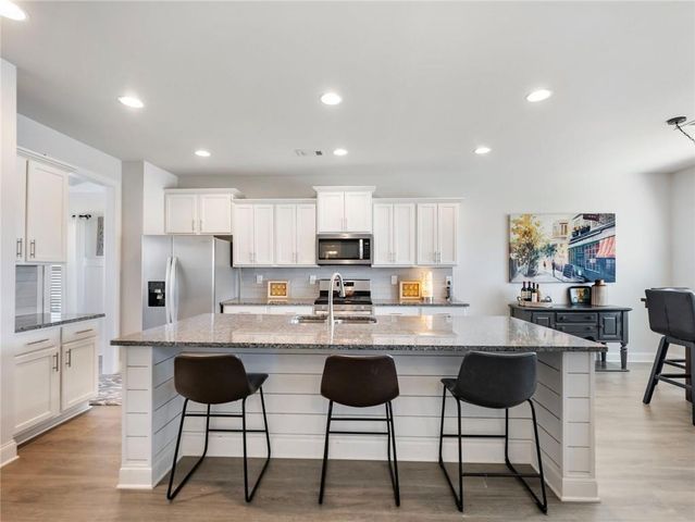 558 Calgary Downs Drive, Winder, GA 30680