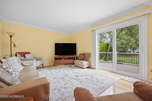 26 Krebs Road, Plainsboro, NJ 08536