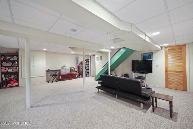 26 Krebs Road, Plainsboro, NJ 08536