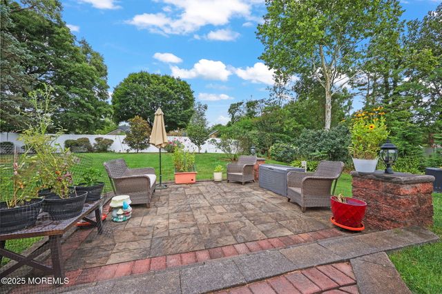 26 Krebs Road, Plainsboro, NJ 08536