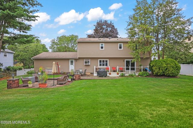 26 Krebs Road, Plainsboro, NJ 08536