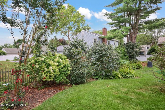 26 Krebs Road, Plainsboro, NJ 08536