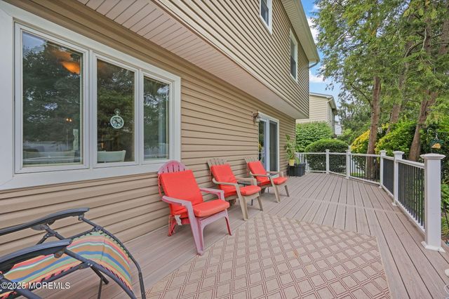 26 Krebs Road, Plainsboro, NJ 08536