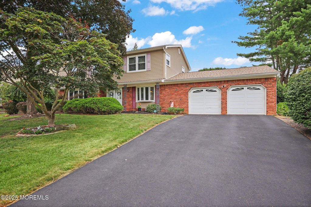 26 Krebs Road, Plainsboro, NJ 08536