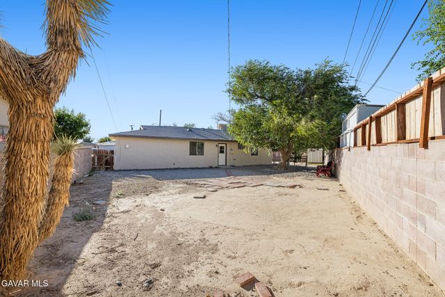 45308 W 12th Street, Lancaster, CA 93534