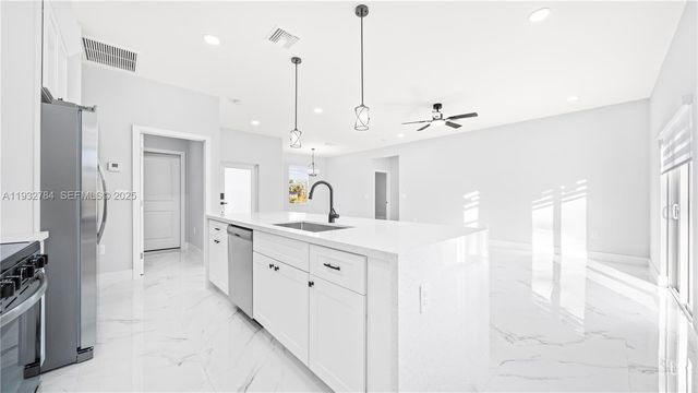 539 Hutton St, Lehigh Acres, FL 33974