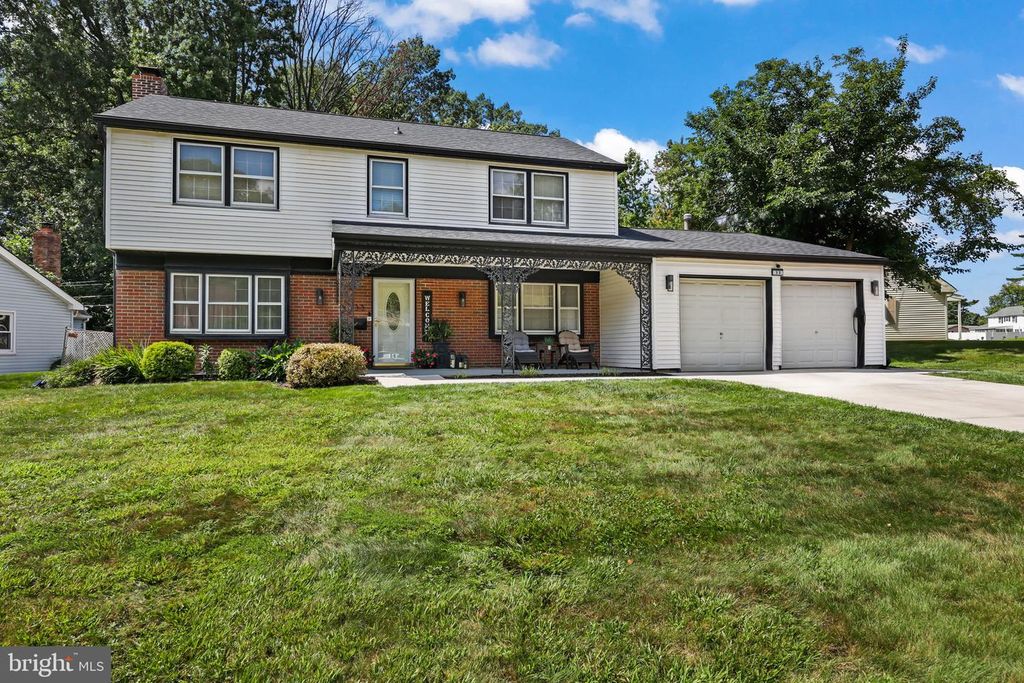 33 GLOVER LN, WILLINGBORO, NJ 08046 — photo 2