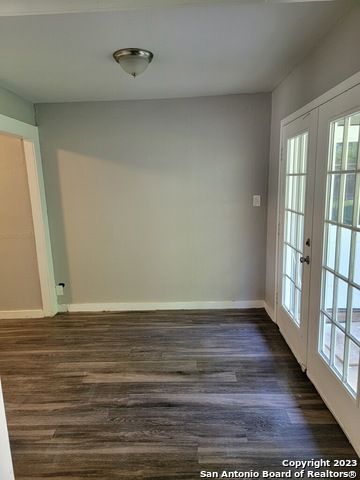 527 VALLEY PARK DR, San Antonio, TX 78227