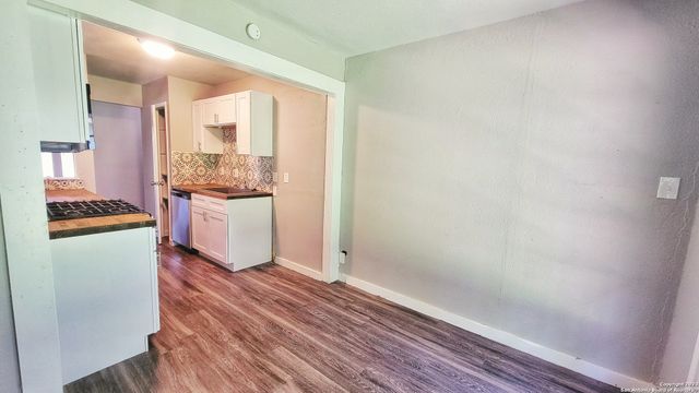 527 VALLEY PARK DR, San Antonio, TX 78227