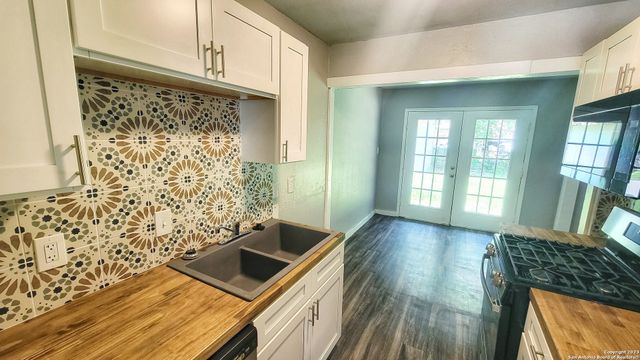 527 VALLEY PARK DR, San Antonio, TX 78227