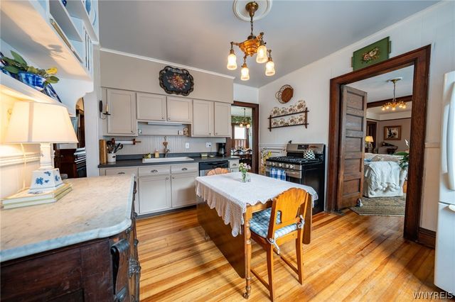 487 Main Street, West Seneca, NY 14224