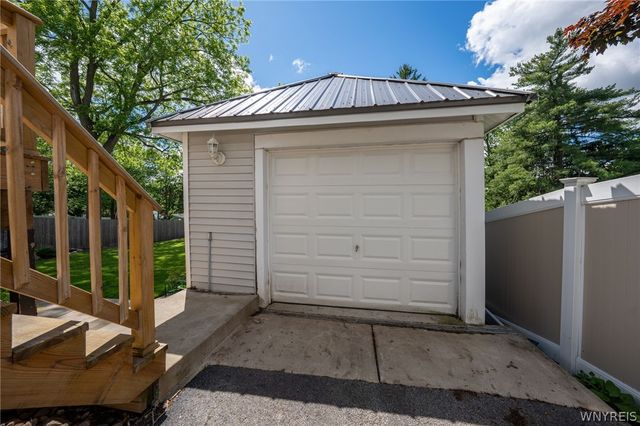487 Main Street, West Seneca, NY 14224