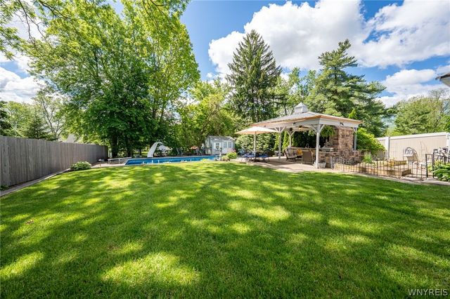 487 Main Street, West Seneca, NY 14224