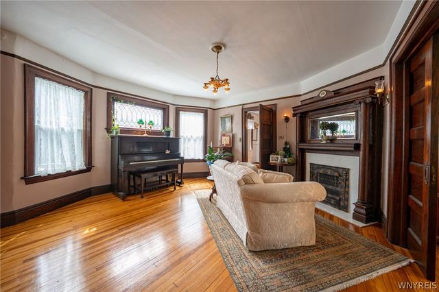 487 Main Street, West Seneca, NY 14224