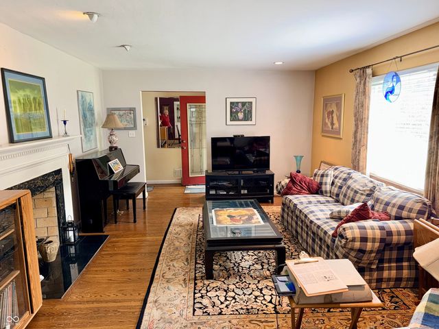 3721 Watson Road, Indianapolis, IN 46205