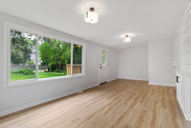 7937 Forest Avenue, Munster, IN 46321