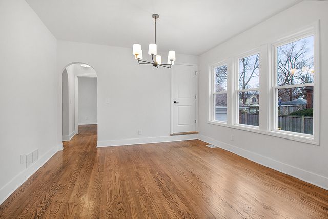 7937 Forest Avenue, Munster, IN 46321