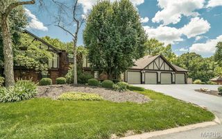 1621 Walpole Drive B, Chesterfield, MO 63017