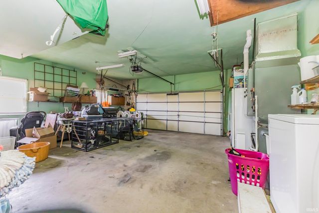 1809 E McCormick Drive, Muncie, IN 47303