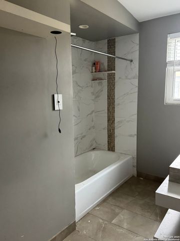 2519 W Kings Hwy, San Antonio, TX 78228