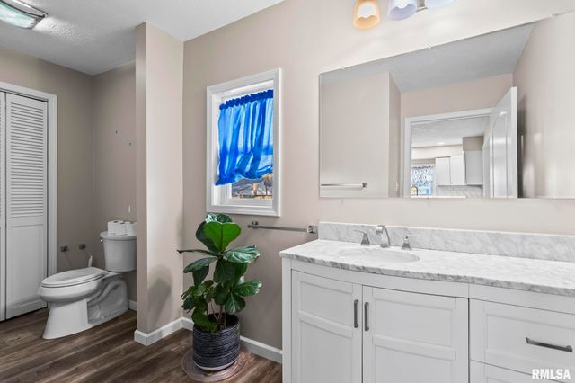 1129 N DANIEL Avenue, Springfield, IL 62702