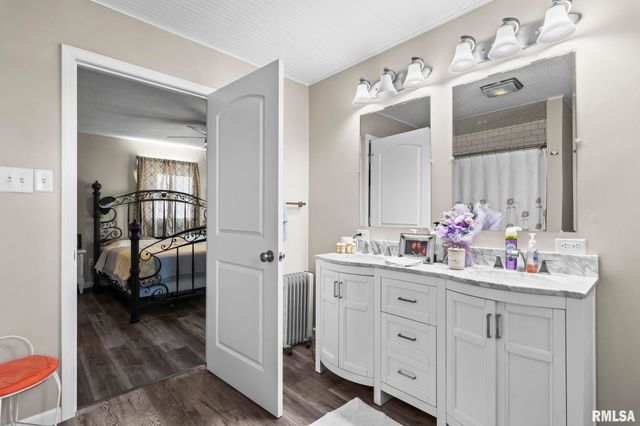 1129 N DANIEL Avenue, Springfield, IL 62702