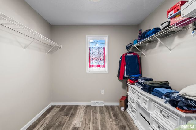 1129 N DANIEL Avenue, Springfield, IL 62702