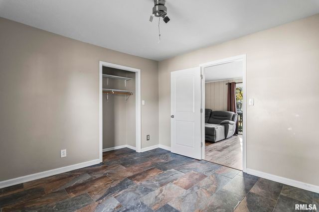 1129 N DANIEL Avenue, Springfield, IL 62702