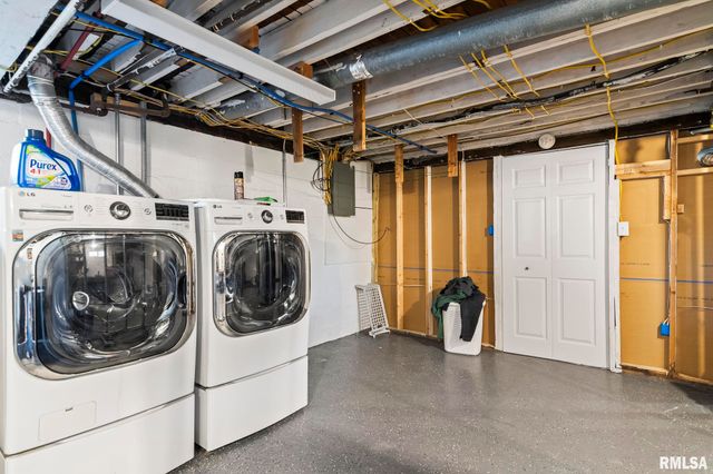 1129 N DANIEL Avenue, Springfield, IL 62702