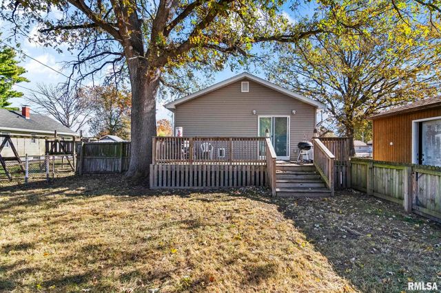 1129 N DANIEL Avenue, Springfield, IL 62702