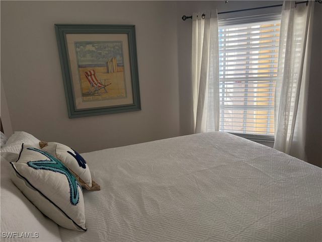 13070 Amberley CT 902, Bonita Springs, FL 34135