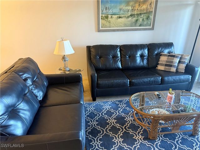 13070 Amberley CT 902, Bonita Springs, FL 34135