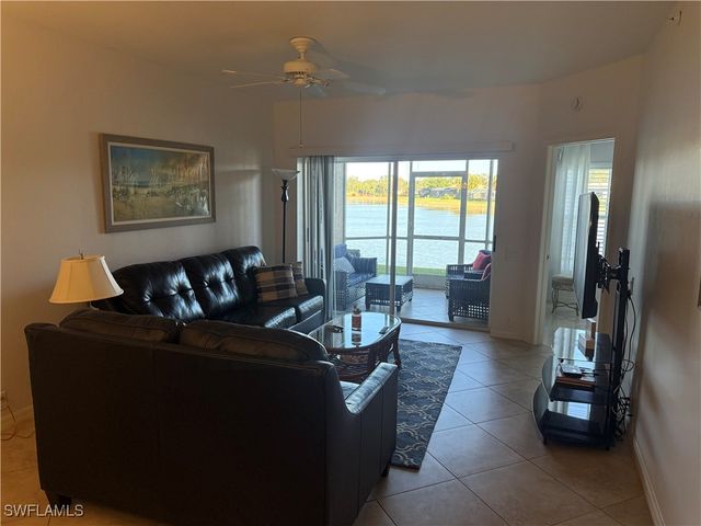 13070 Amberley CT 902, Bonita Springs, FL 34135