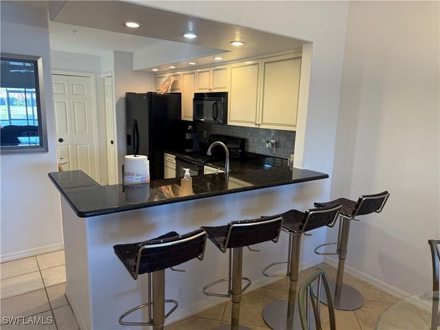 13070 Amberley CT 902, Bonita Springs, FL 34135