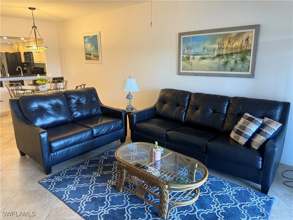 13070 Amberley CT 902, Bonita Springs, FL 34135