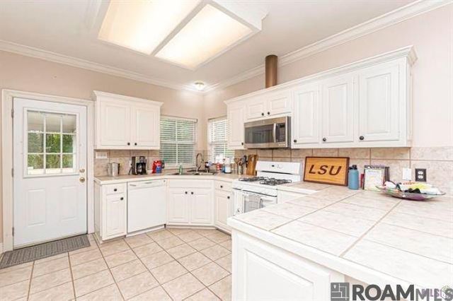 10125 Springbrook Ave, Baton Rouge, LA 70810