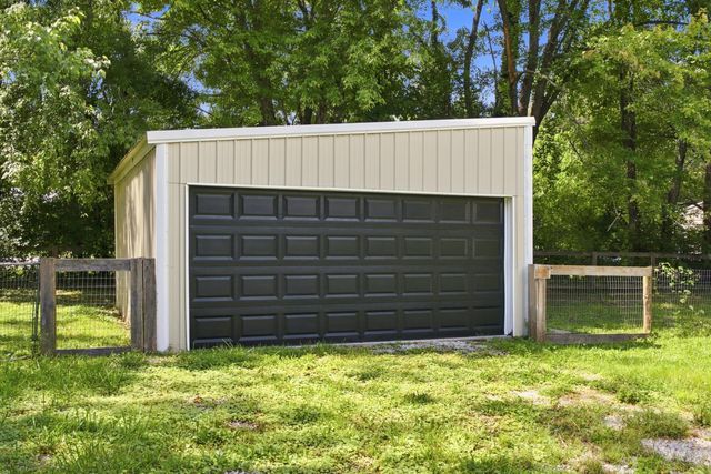 1191 Scaffold Cane Road, Berea, KY 40403