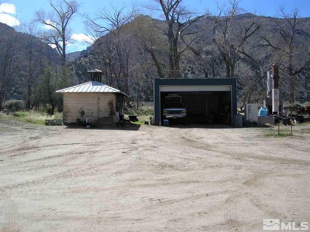 42 Wedertz Lane, Wellington, NV 89444