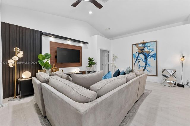 12323 NW 10th Drive C6, Coral Springs, FL 33071