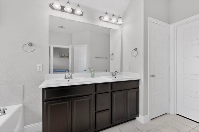 5221 Tuscarora Trail, Mckinney, TX 75070