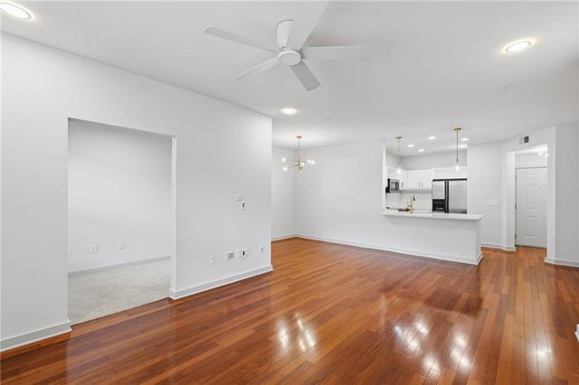 390 17th Street NW 4052, Atlanta, GA 30363