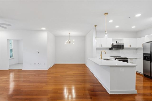 390 17th Street NW 4052, Atlanta, GA 30363