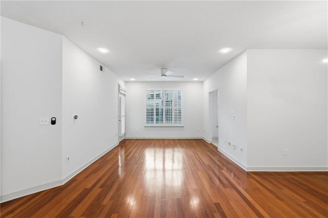390 17th Street NW 4052, Atlanta, GA 30363